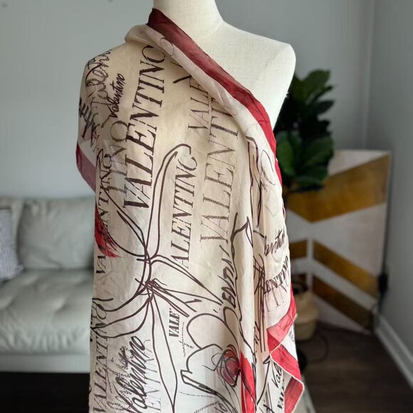 【Brand NEW】Valentino Floral & Logo Print 100% Silk Scarf - Picture 4 of 8